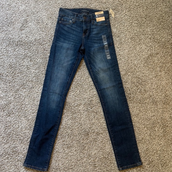 Aero Mid Rise Skinny Jeans - Picture 2 of 4